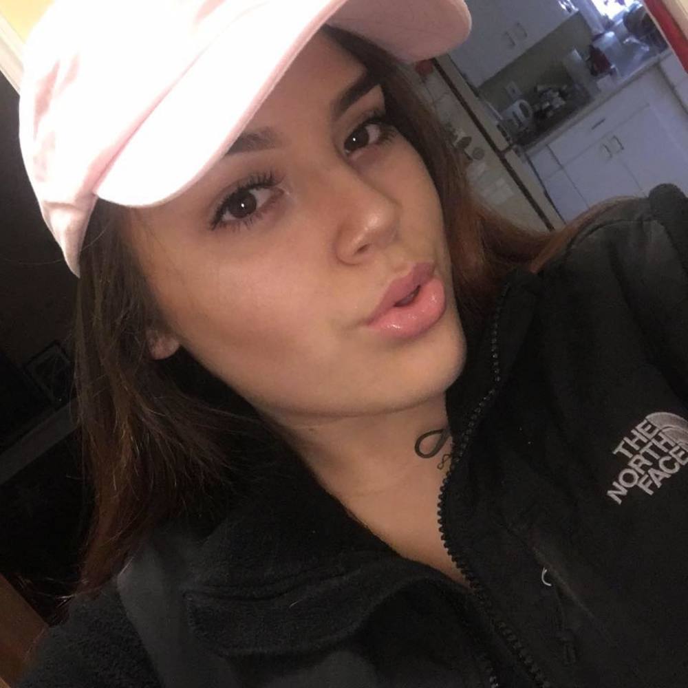 Meet your Posher, Sabina